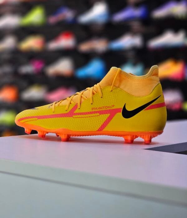 NIKE PHANTOM GT2 CLUB MG - Image 2