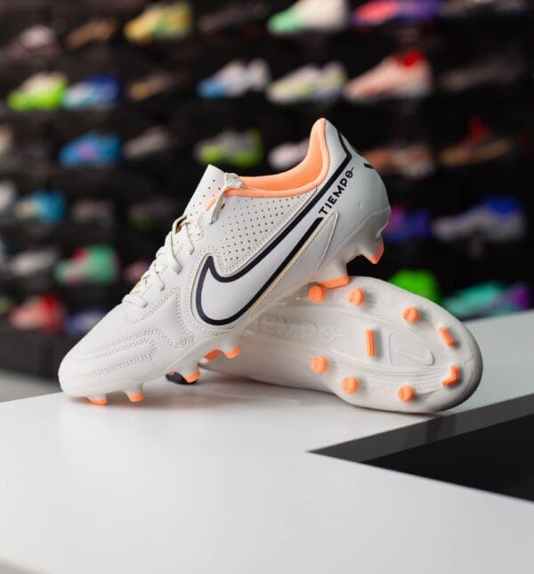 NIKE TIEMPO LEGEND 9 CLUB MG