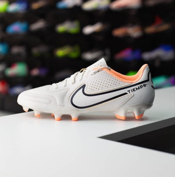 NIKE TIEMPO LEGEND 9 CLUB MG - Image 2
