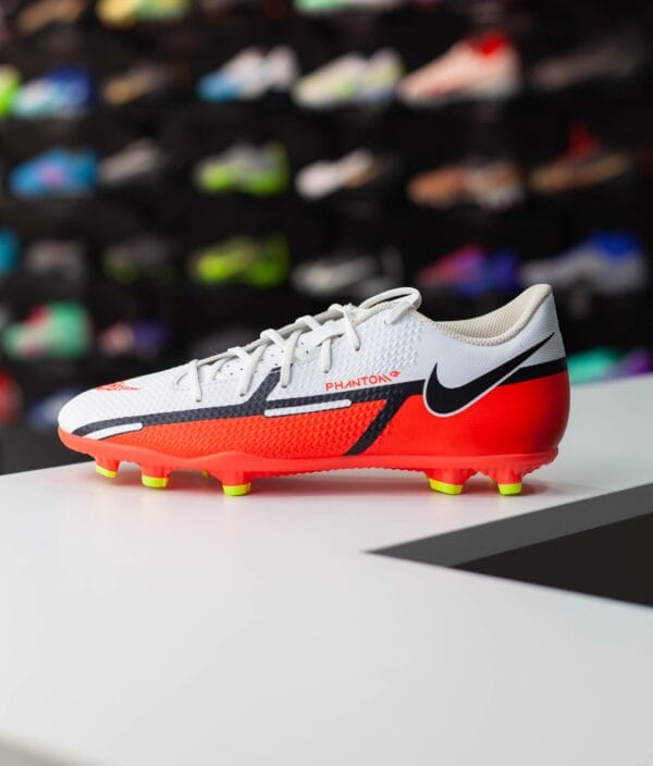 NIKE PHANTOM GT2 CLUB MG - Image 2