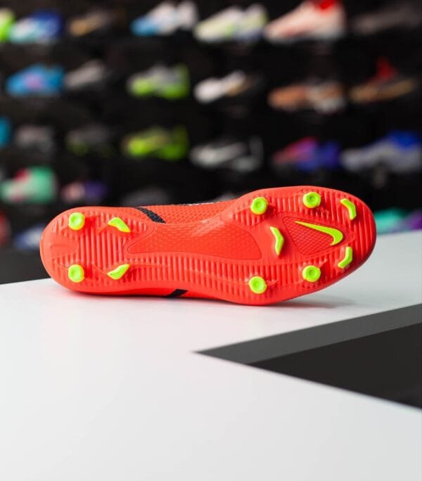 NIKE PHANTOM GT2 CLUB MG - Image 4