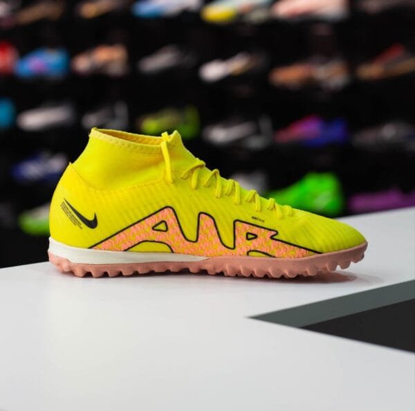 NIKE MERCURIAL SUPERFLY 9 ACADEMY TF - Image 3