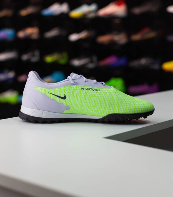 NIKE PHANTOM GX ACADEMY TF - Image 3