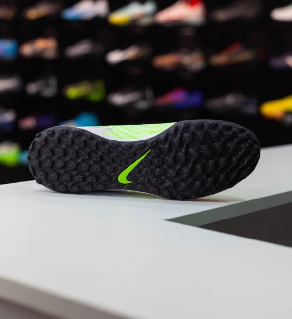 NIKE PHANTOM GX ACADEMY TF - Image 4