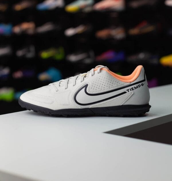 NIKE TIEMPO LEGEND 9 CLUB TF - Image 2