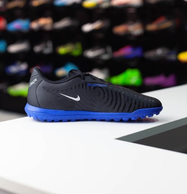NIKE PHANTOM GX CLUB TF - Image 3