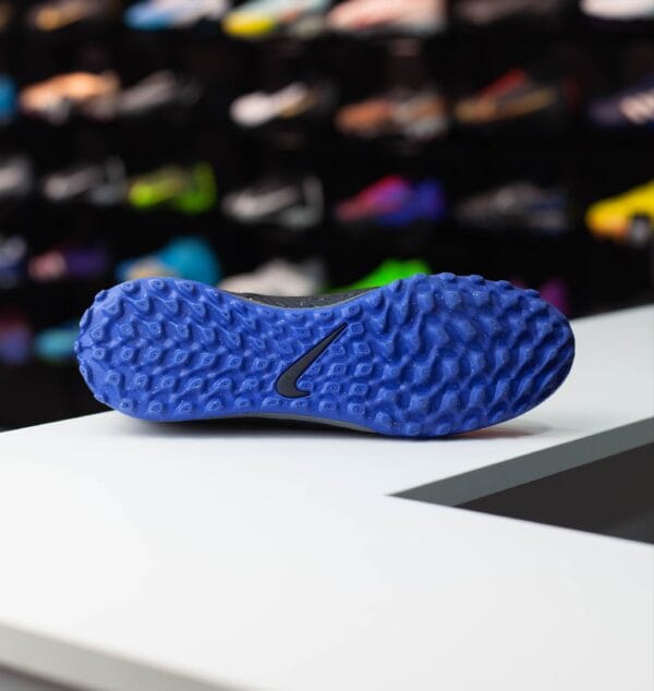 NIKE PHANTOM GX ACADEMY TF - Image 4