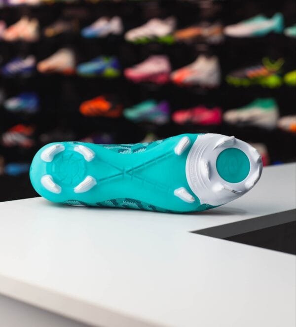 NIKE PHANTOM LUNA PRO FG - Image 4