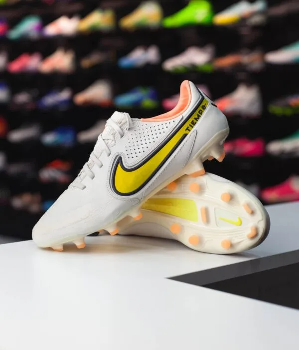 NIKE TIEMPO LEGEND 9 PRO MG