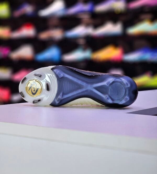 JR NIKE PHANTOM LUNA ELITE FG - Image 4