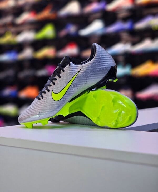 NIKE MERCURIAL VAPOR 15 ACADEMY MG