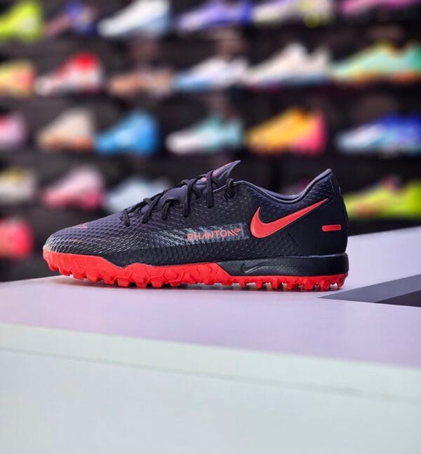 JR NIKE PHANTOM GT ACADEMY TF - Image 2