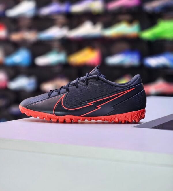 NIKE MERCURIAL VAPOR 13 ACADEMY TF - Image 2
