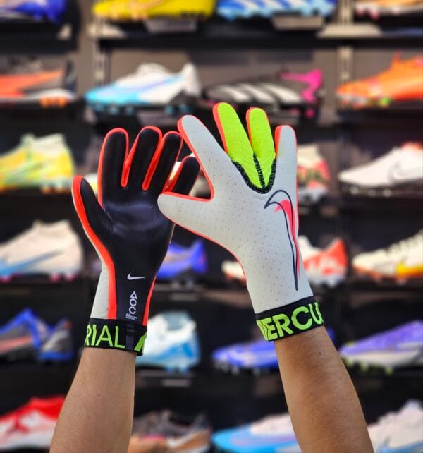 GANTS NIKE MERCURIAL ACC