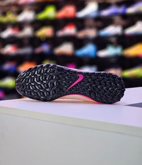 NIKE PHANTOM GX2 ACADEMY TF - Image 4