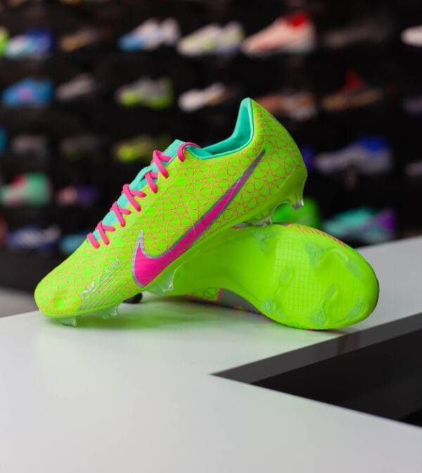 NIKE MERCURIAL VAPOR 15 ACADEMY MG