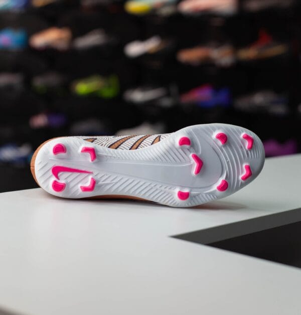 NIKE MERCURIAL VAPOR 15 CLUB MG - Image 4