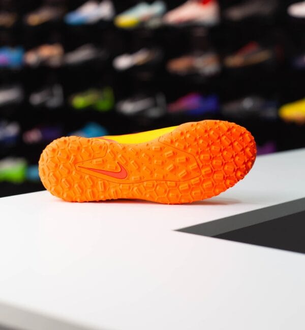 JR NIKE PHANTOM GT2 CLUB TF - Image 4