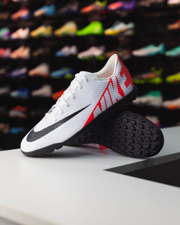 NIKE MERCURIAL VAPOR 15 CLUB TF