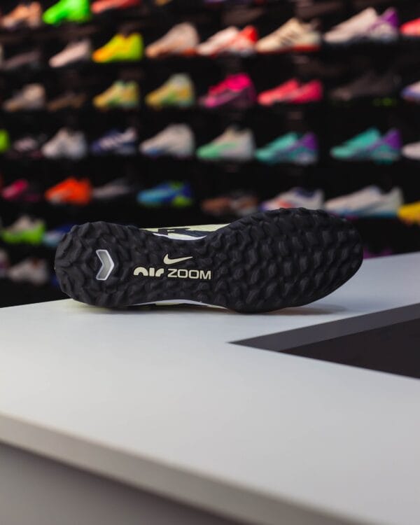 NIKE MERCURIAL VAPOR 15 ACADEMY TF - Image 4
