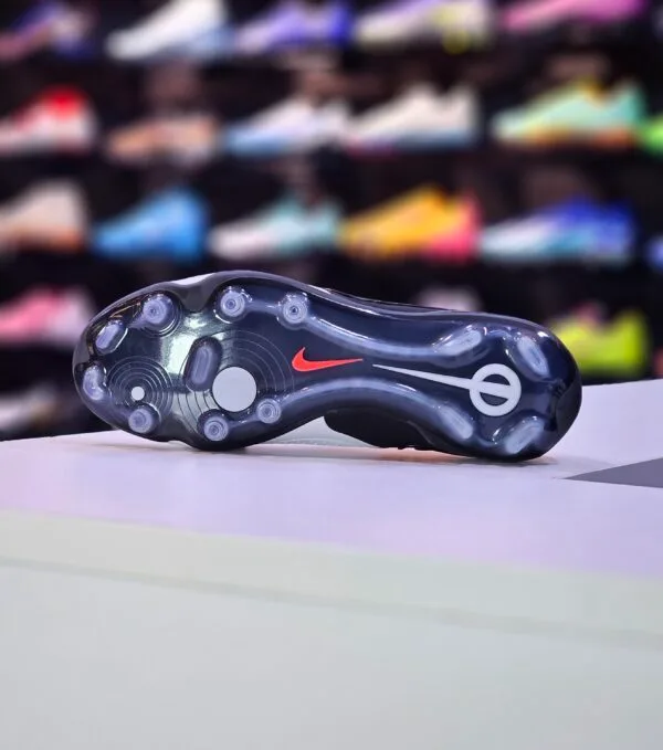 JR NIKE TIEMPO LEGEND 10 ELITE FG - Image 4