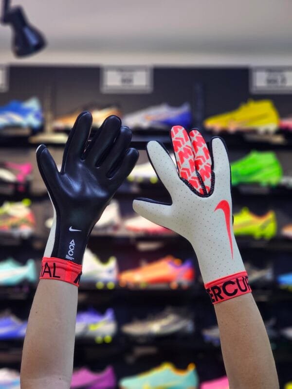 GANTS NIKE MERCURIAL ELITE ACC