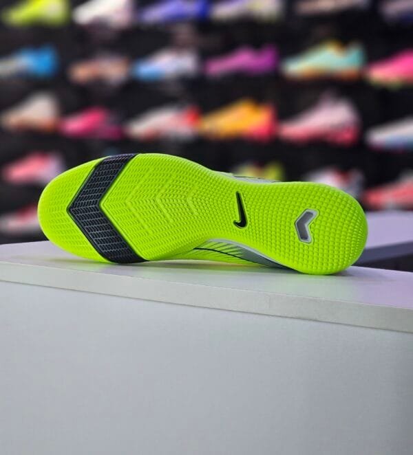 NIKE MERCURIAL VAPOR 16 ACADEMY FUTSAL - Image 4