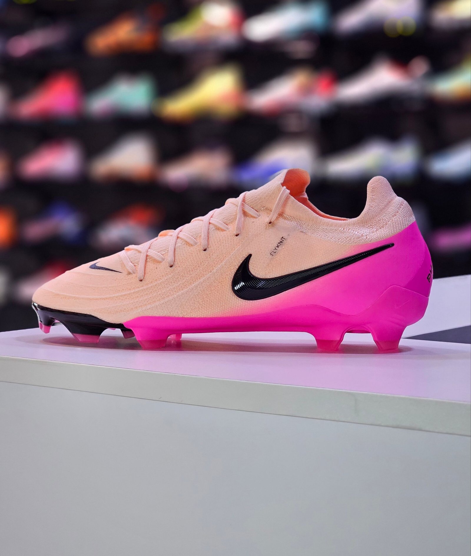 NIKE PHANTOM GX2 PRO FG - Image 2