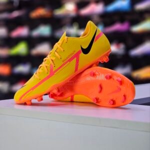 NIKE PHANTOM GT2 CLUB MG