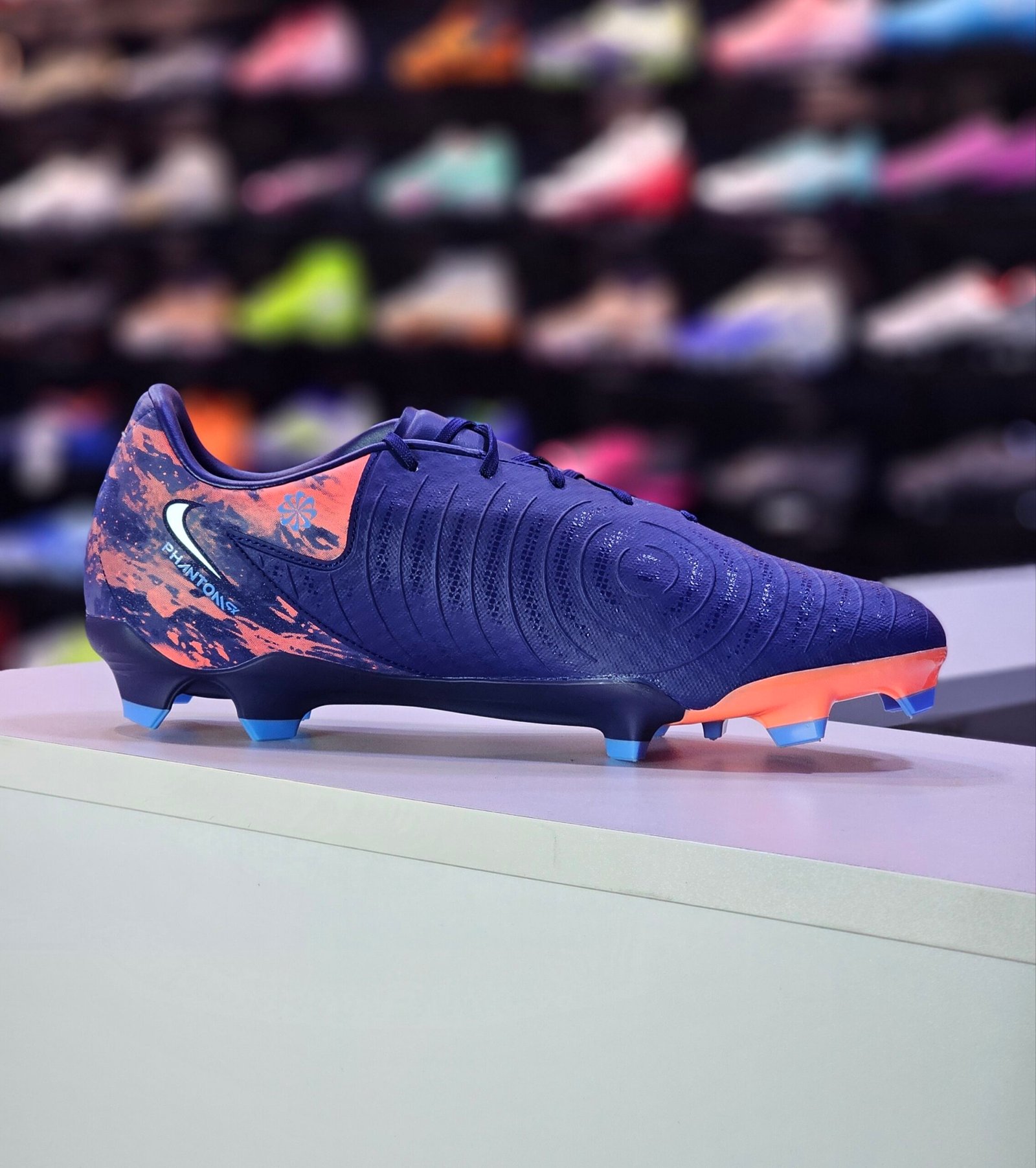 NIKE PHANTOM GX2 ACADEMY FG - Image 3