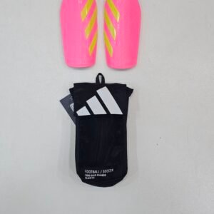 PROTÉGE ADIDAS